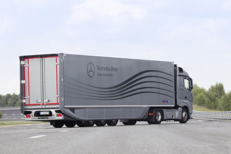 מרצדסAerodynamics truck and trailer